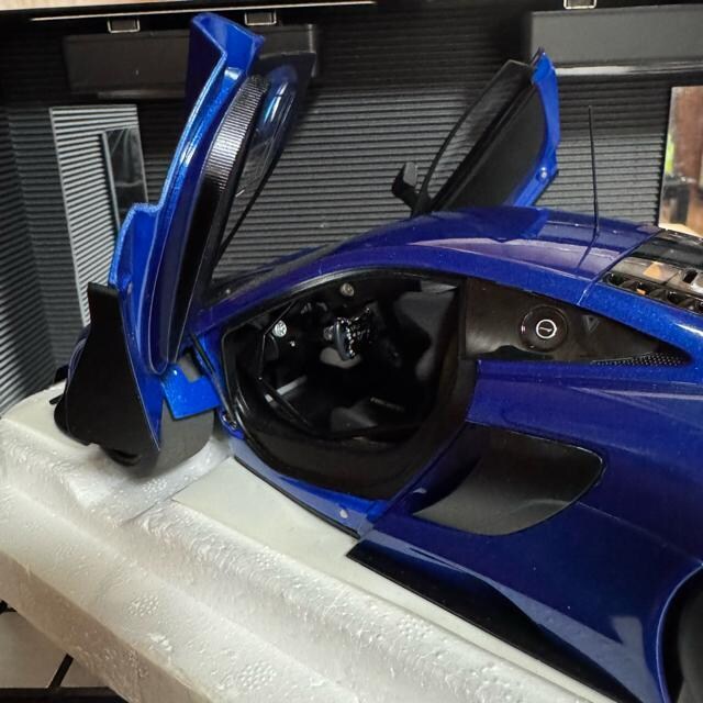 Wi I[gA[g 1/18 }N[ 650S GT3  zr[ 