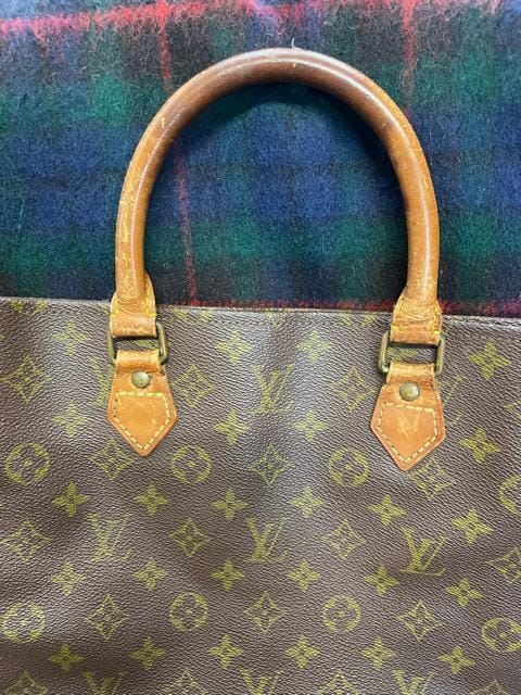 CBg  mO  g[gobN@uE VUITTON g[gobO  uh 