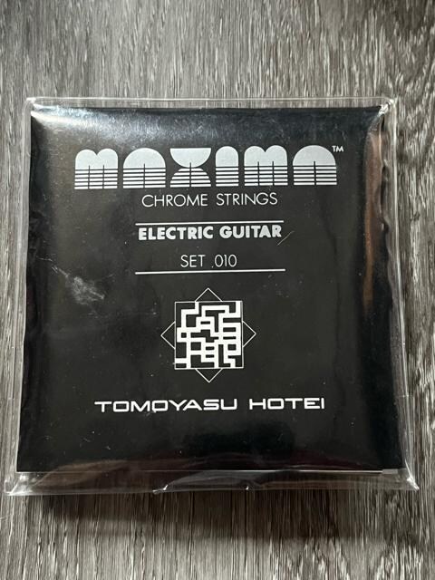 MAXIMA ELECTRIC GUITAR SET. 010 TOMOYASU HOTEI }LV} M^[  zܓБ 
