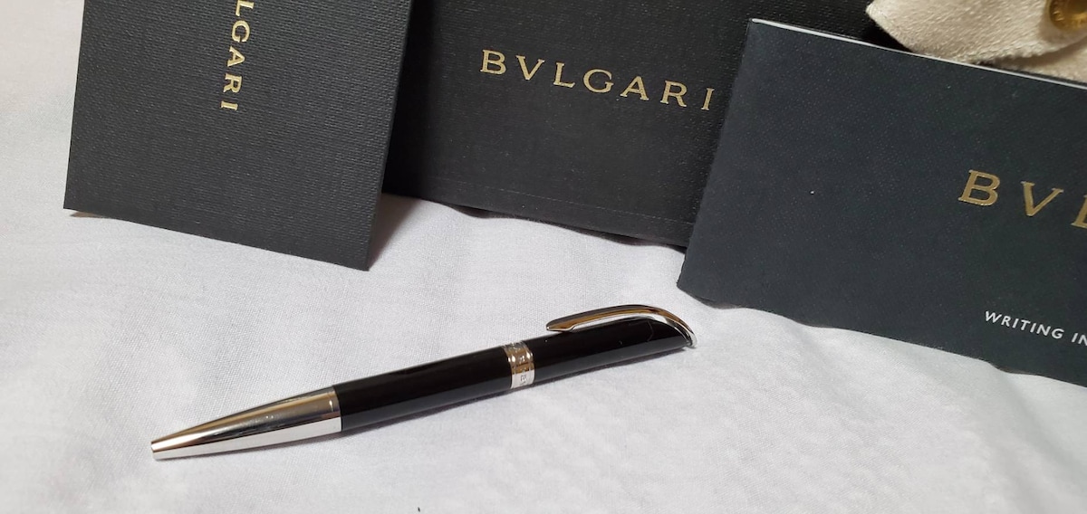 ブルガリ　BVLGARI ボールペン シンプルデザイン 楽天市場】BVLGARI ブルガリ ボールペン オフホワイト シルバー