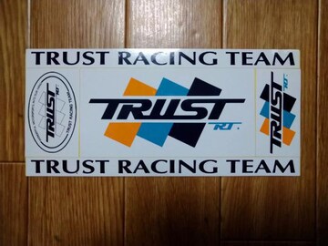 TRUST RACING TEAM gXg XebJ[ V[