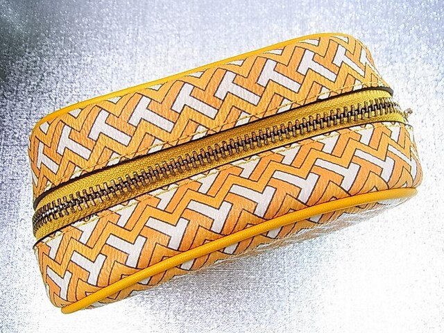 500~X^Kigpg[o[` TORY BURCH  Tile TRX|[` CG[