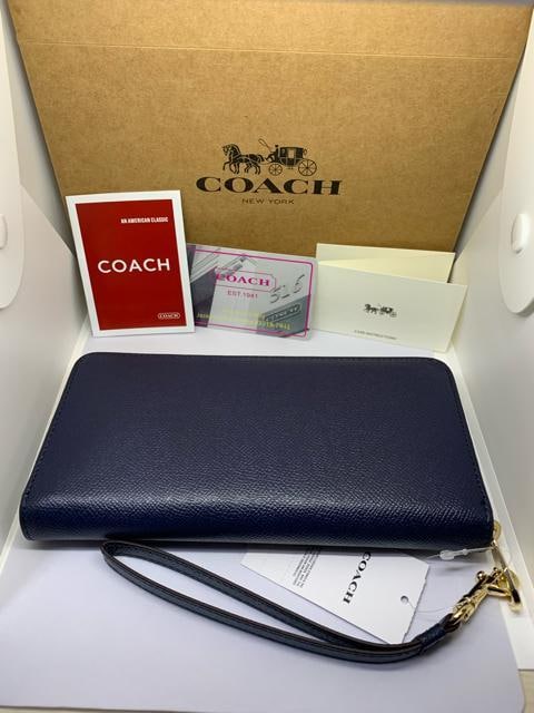 COACH@R[`@C3441@z@Xgbv@~bhiCg@IMMID  uh 