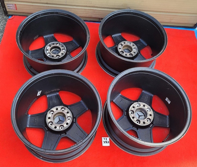 zxcAMG GNX G55 19C` zC[̂4{Zbg G63 G550 G500 G320 G350ɂ  /oCN