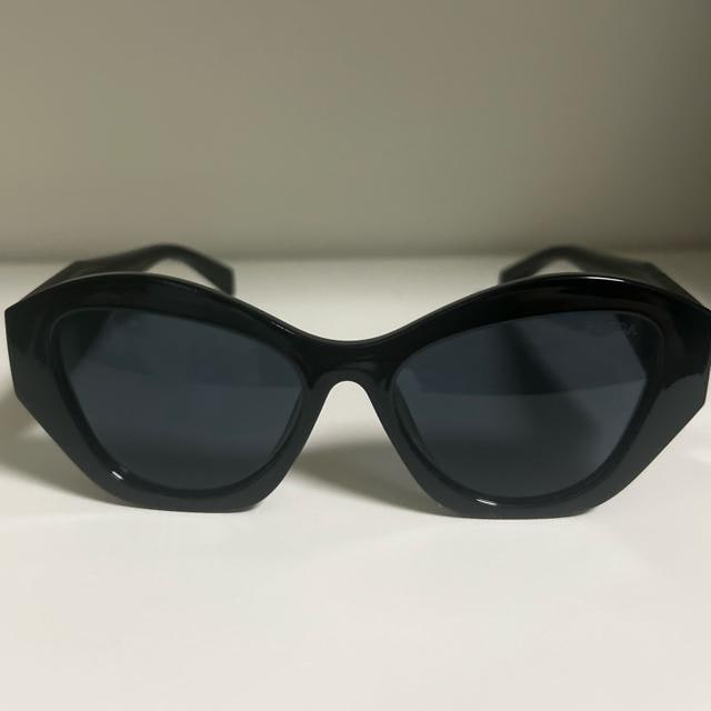 PRADA v_ TOX  uh 