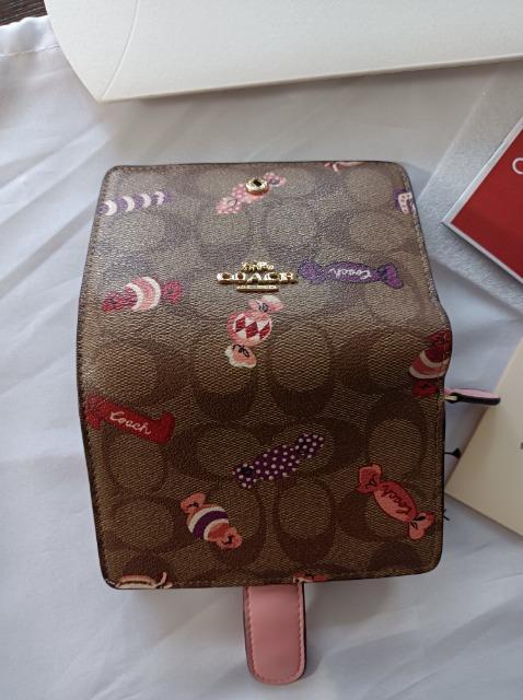 激かわ☆COACHキャンディ柄二つ折り財布☆極美品☆コーチ☆送料