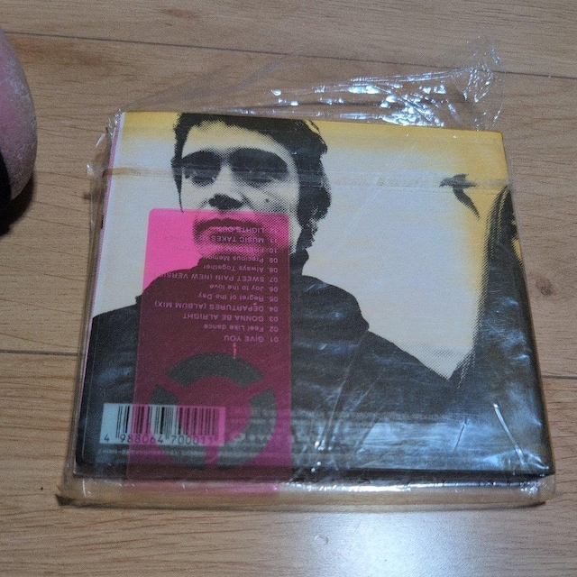 globe   CD/DVD/rfI 