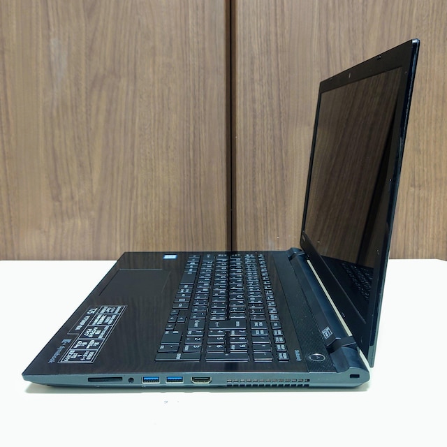 TOSHIBA dynabook Corei7 8GB SSD256GB u[C Windows11 Office  PC{/Ӌ@ 