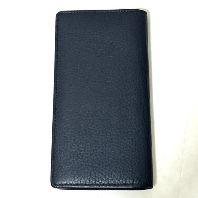 i LOUIS VUITTON Bg |gtHC uU LV z  uh 