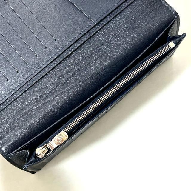 i LOUIS VUITTON Bg |gtHC uU LV z  uh 