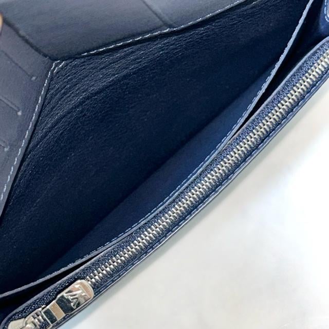 i LOUIS VUITTON Bg |gtHC uU LV z  uh 