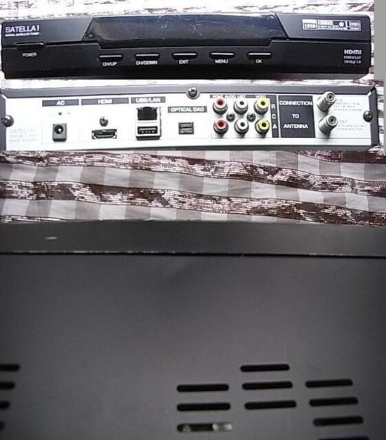 SATELLAP@TeP@TePZ̃R@wKR@UMA-PLRM02  Ɠd/AV 