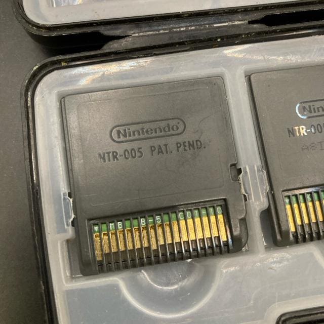  CV Nintendo DS \tg 3{Zbg  Q[{/\tg 