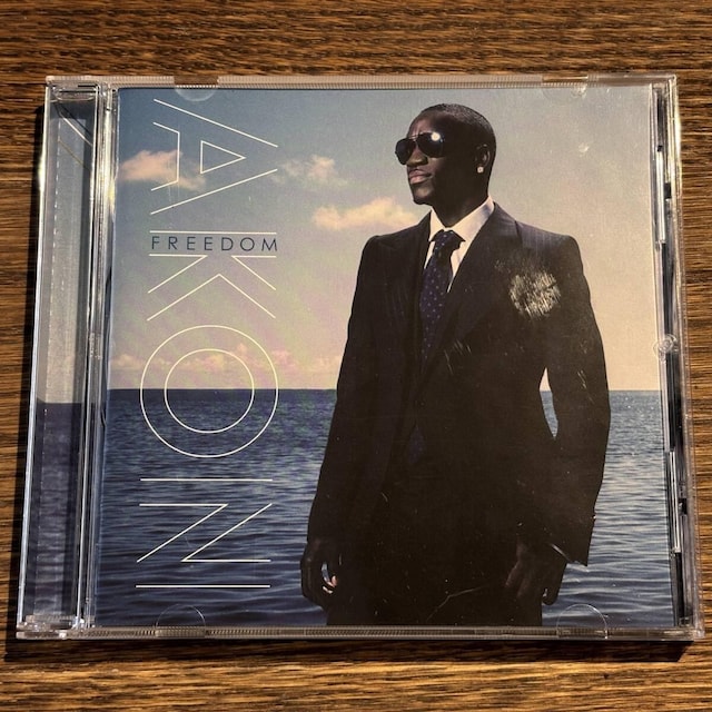 yAKONzFREEDOM   CD/DVD/rfI 
