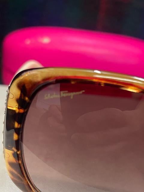 Salvatore Ferragamo TOX@tFK@ ׂb TOX@P[Xt  uh 