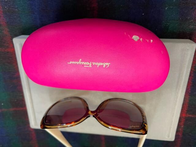 Salvatore Ferragamo TOX@tFK@ ׂb TOX@P[Xt  uh 
