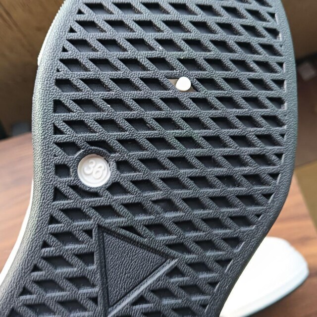 Vi 23cm fB[X Xj[J[ zCg V[Y C  킢  t@bV 