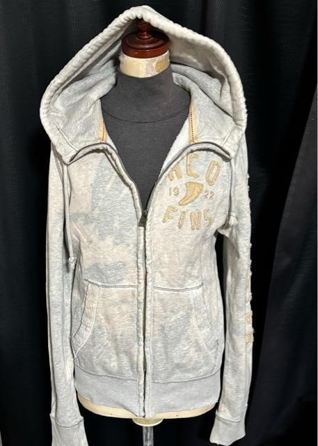 HOLLISTER zX^[ Be[W H p[J[ M AJW [N Xg[g fj W[Y ~^[ Ò  jt@bV 