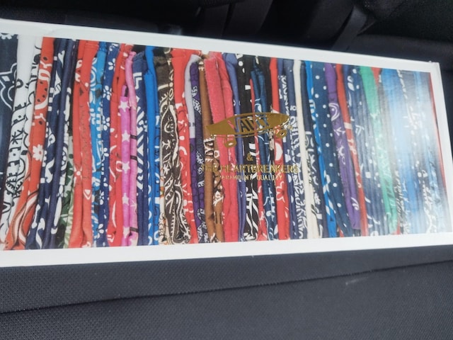 VANS I[ZeBbN xhEB 28.0  uh 