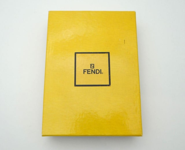 FENDI tFfB yJ PVCLoX~U[ 蒠Jo[ }`Jo[iyz  uh 