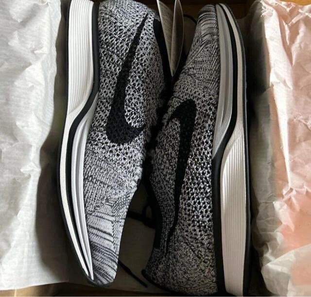 NIKE FLYKNIT RACER Oreo 28.5cm iCL tCjbg [T[ II US10.5  uh 