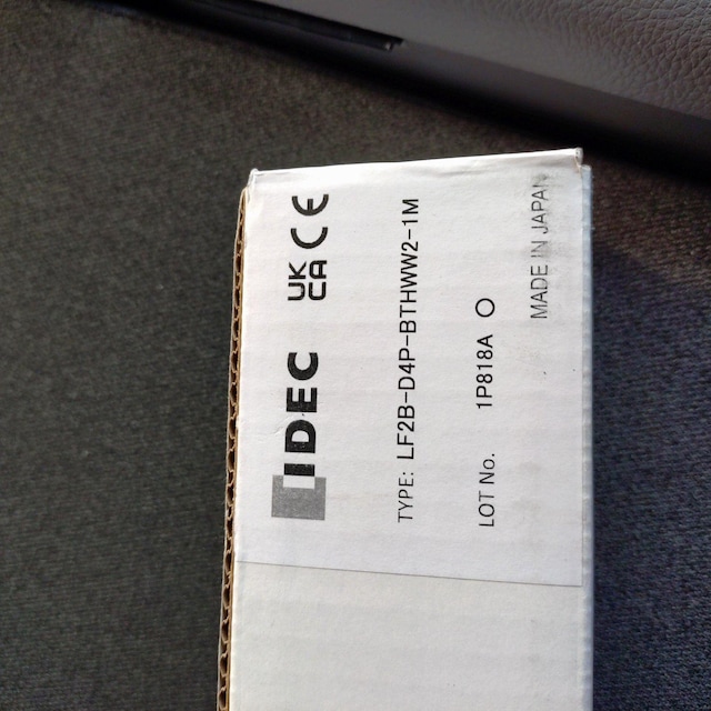 IDEC LF2B-D4P-BTHWW2-1M 580mm 4{Zbg  Ɠd/AV 
