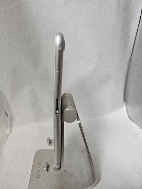 iPhoner7obe[100%At[c݁ASIMbN128GB  Ɠd/AV 