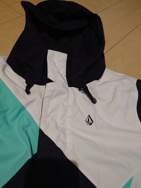 VOLCOM@Xm[EFA  uh 