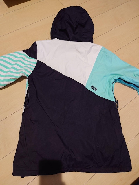 VOLCOM@Xm[EFA  uh 