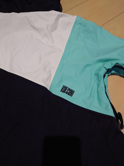 VOLCOM@Xm[EFA  uh 