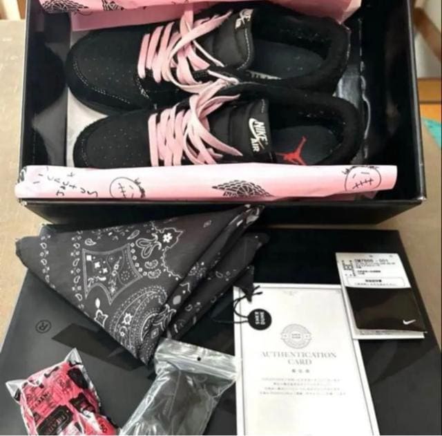 NIKEgrXXRbgubNt@g&NIKEAJ1_[N}iu[2܂Ƃߔ  jt@bV 