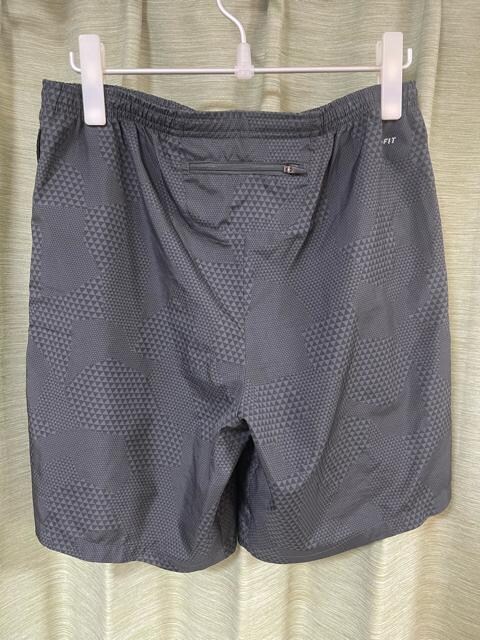 iCL NIKE jOV[gpc Y@TCYL   uh 