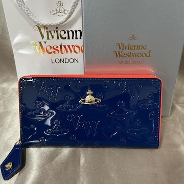 VigpFlCGiu[Vivienne Westwoodz