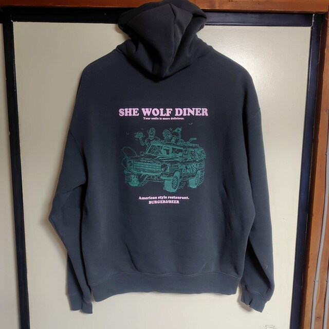 t[NXXgA@p[J[@SHE WOLF DINER TCYS  jt@bV 