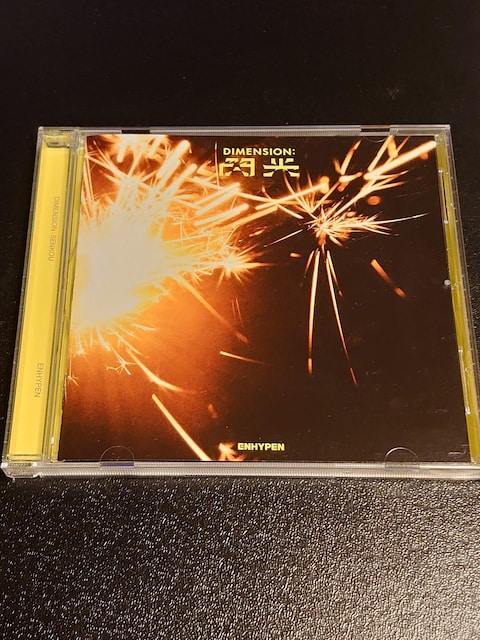 DIMENSION  ENHYPEN   CD/DVD/rfI 