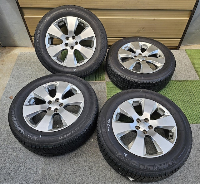 KVB AEgobN yA~ zC[z 17C`  17~7J+48 5 PCD:100 225/60R17~V  /oCN