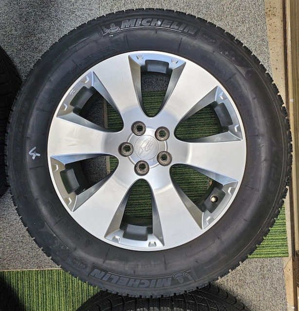 KVB AEgobN yA~ zC[z 17C`  17~7J+48 5 PCD:100 225/60R17~V  /oCN