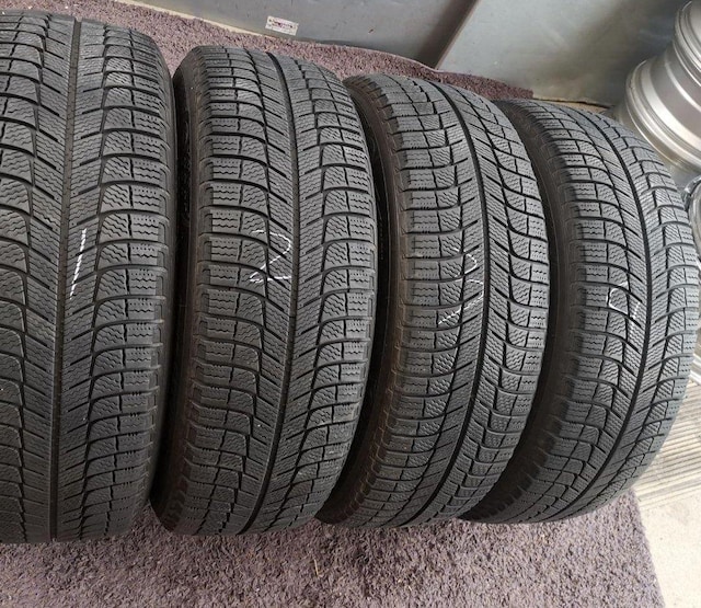 KVB AEgobN yA~ zC[z 17C`  17~7J+48 5 PCD:100 225/60R17~V  /oCN