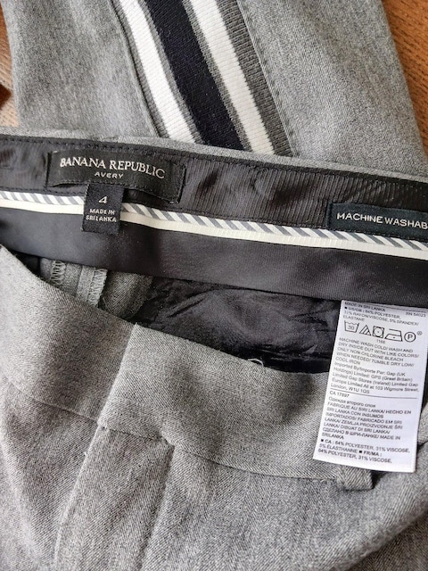 BANANA REPUBLICTChC̃Xgb`pc