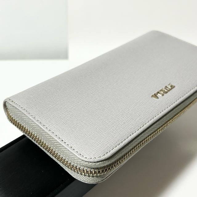 i FURLA t U[ Lt@Xi[ z ItzCg  uh 