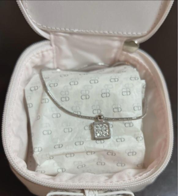 Dior NX`fBI[@gb^[@CXg[@ʃlbNX  uh 
