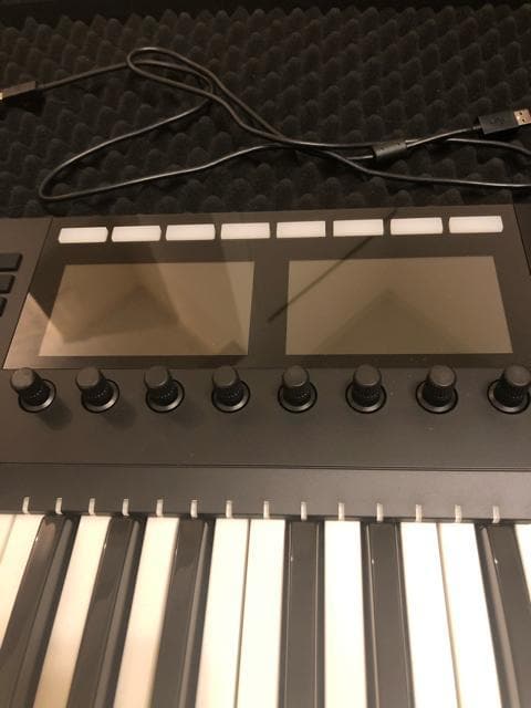 Native Instruments S-V[YL[{[h KOMPLETE KONTROL S49 MK2 Black  Ɠd/AV 