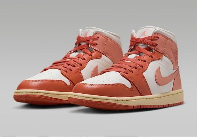 AIR JORDAN 1 MID   uh 
