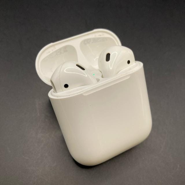  i Apple Abv AirPods 2  Ɠd/AV 