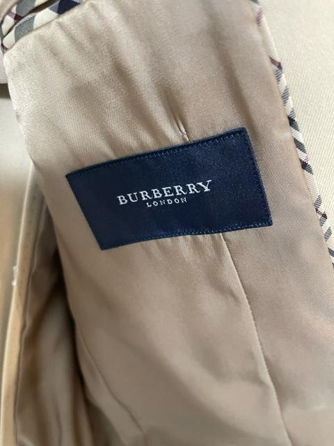 o[o[h@Burberry London e[[hWPbg@2{^@TCYMtH@{@x[W w M  uh 
