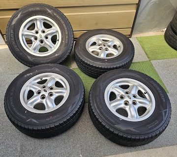 LANDROVERh[o[16C`7j+57 5H-120.65 70mmnu _bv WINTER MAXX S