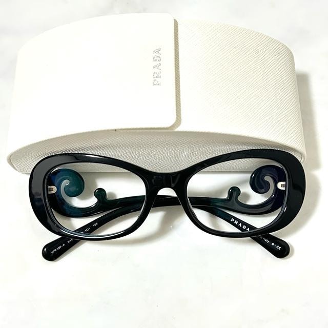 i PRADA v_ ~j}obN Kl hyde  uh 