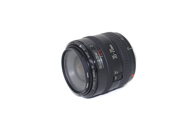 Canon EF 35-70mm F3.5-4.5   Ɠd/AV 