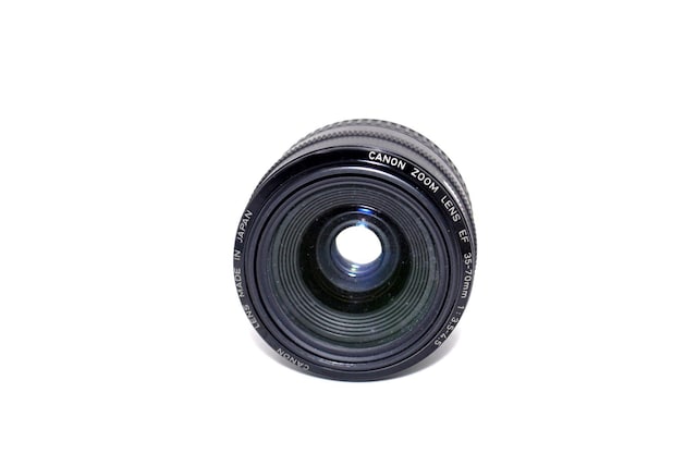 Canon EF 35-70mm F3.5-4.5  Ɠd/AV 