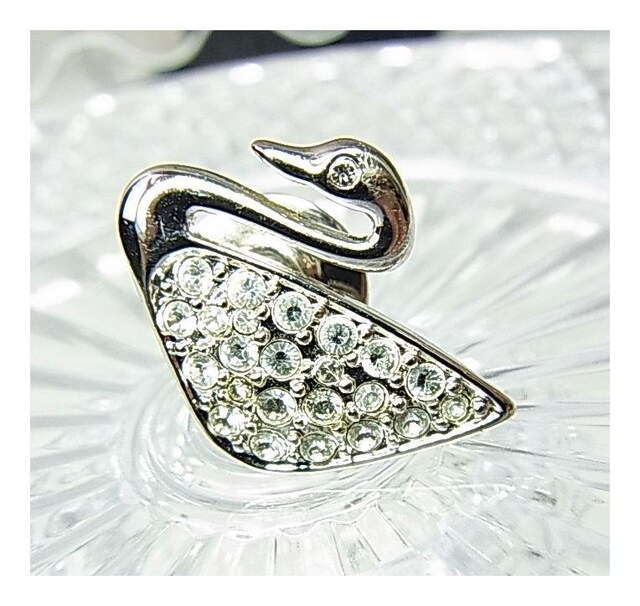 KiSWAROVSKI@XtXL[@X@su[`